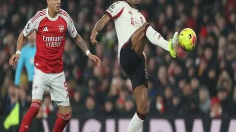 国足世预赛不敌澳大利亚，丧失世界杯晋级机会